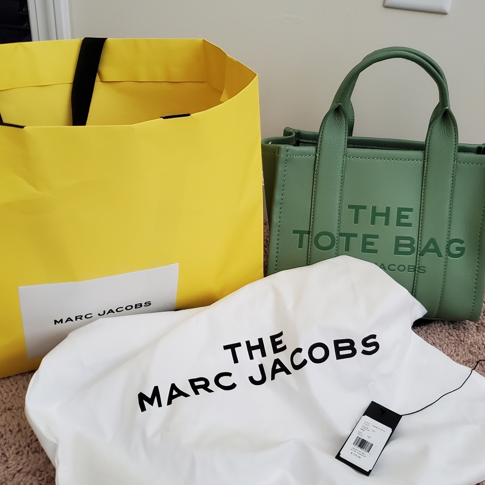 Marc Jacobs The Tote Bag in Sage Green
